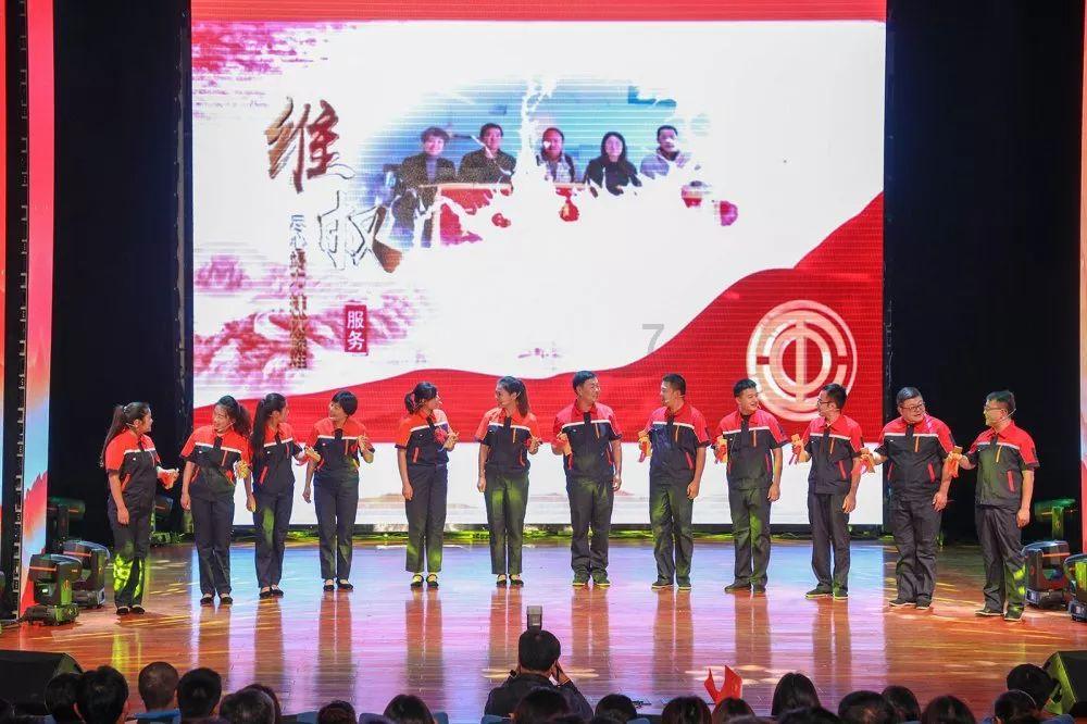 西城·夜未央亮相幸福小康照相馆，与您相约：青春未央 满血归来！